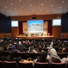 «الفن العالمي المعاصر وشبكاته»، جامعة دار الحكمة، المملكة العربية السعودية.